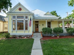 421 E Carson St, San Antonio, TX 78208