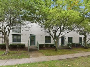 25 Higgins St APT 104, Smithfield, RI 02917