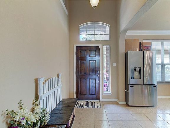2nd image of 1104 Willowbrook Dr