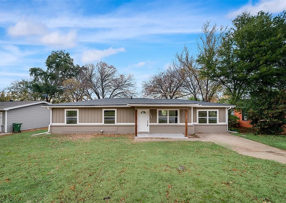 1st image of 1504 Ravenwood Dr