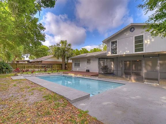 2nd image of 4006 Eastridge Dr