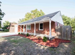 720 S Edgemoor Dr, Wichita, KS 67218