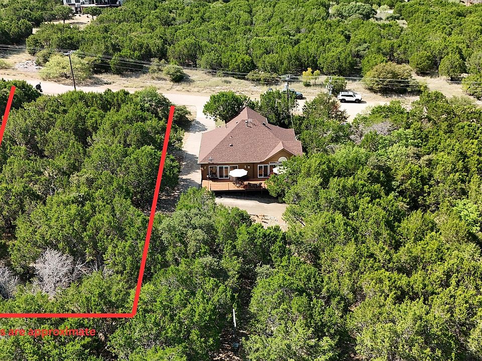 1st image of 92 Cliffs Dr