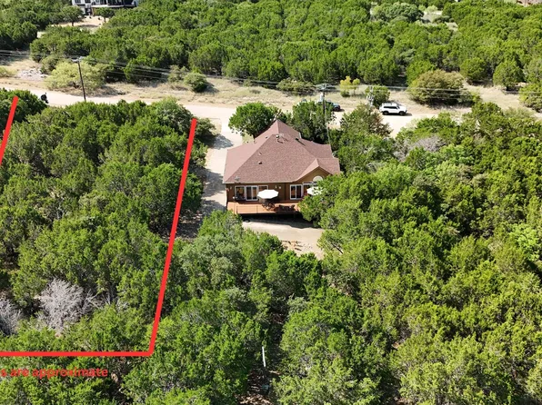 92 Cliffs Dr, Graford, TX 76449