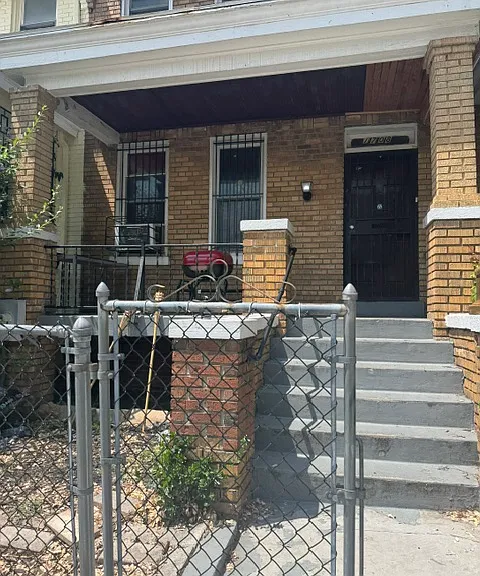 1708 1st St NE — Photo 1