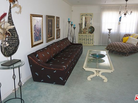 2nd image of 3941 Don Felipe Dr