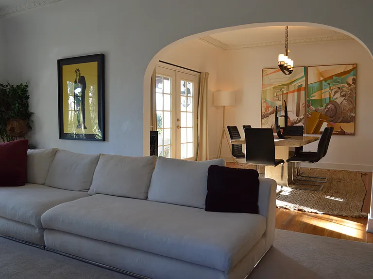1203 S Rimpau Blvd — Photo 46