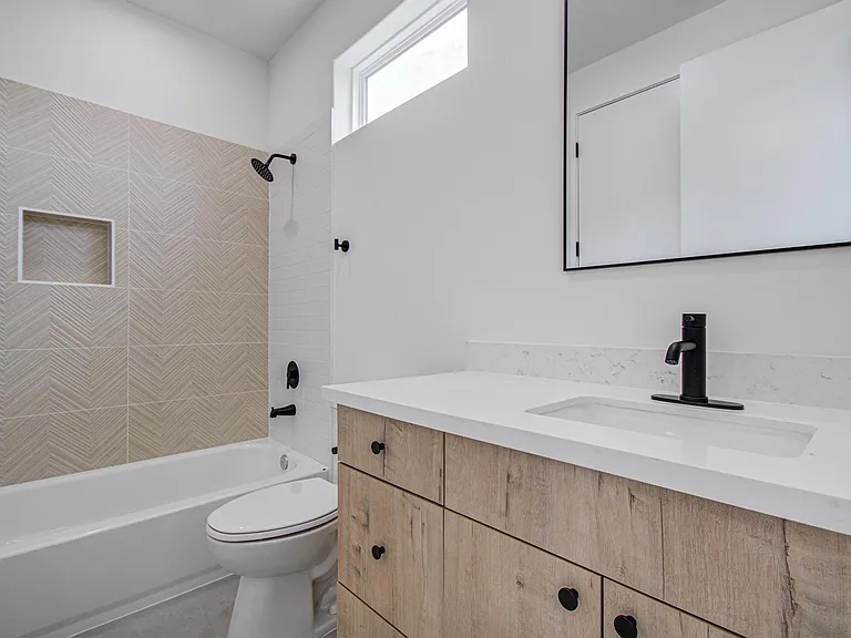 1308 Tarley St #A — Photo 12