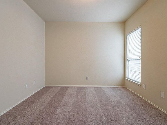 5th image of 1300 Still Meadow Dr