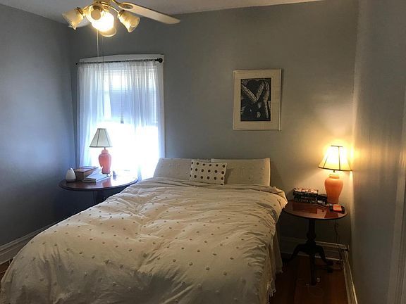 3rd image of 2606 N Hamlin Ave #1N