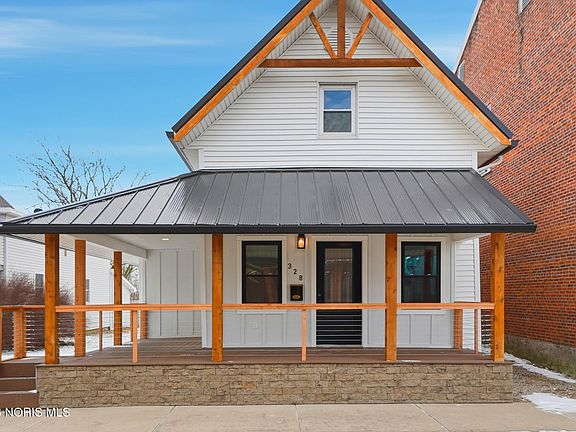 2nd image of 328 N Main St