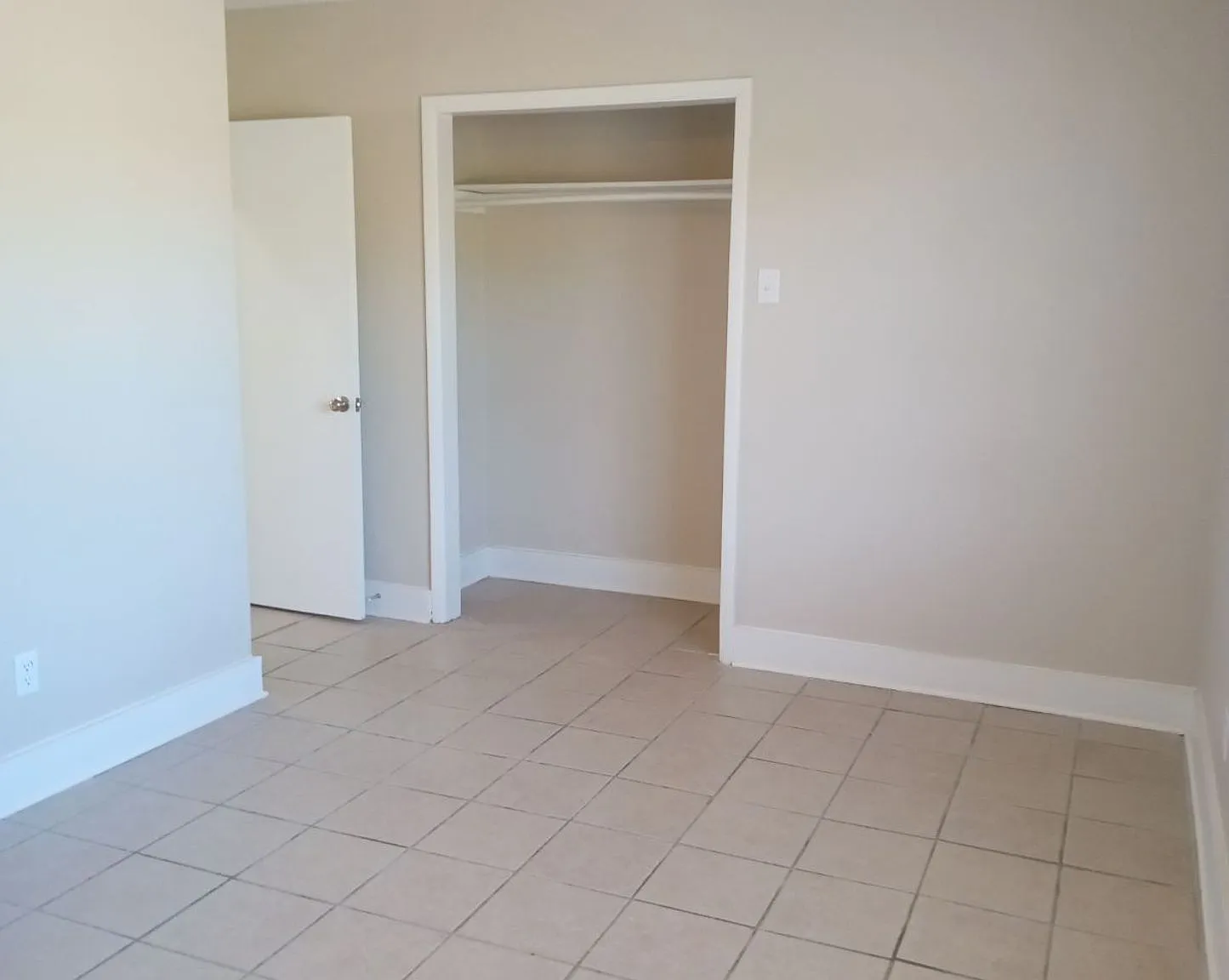 Newly Renovated Wilson Apartments- Now Leasing! — Photo 2