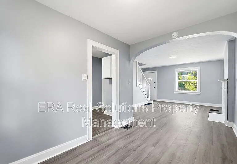 1575 E Cordell Ave — Photo 15