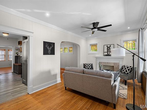 4th image of 2842 Knox Ct