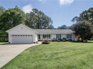 6880 Forest Manor Dr, Denver, NC 28037