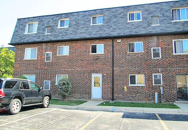 1st image of 9455 Bay Colony Dr APT 1S