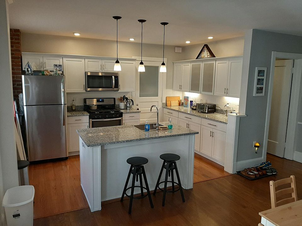 1st image of 15105 Lake Ave APT 4