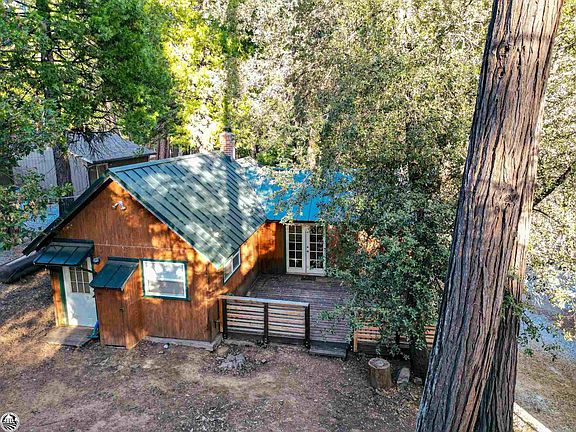 5th image of 22872 Fuller Rd