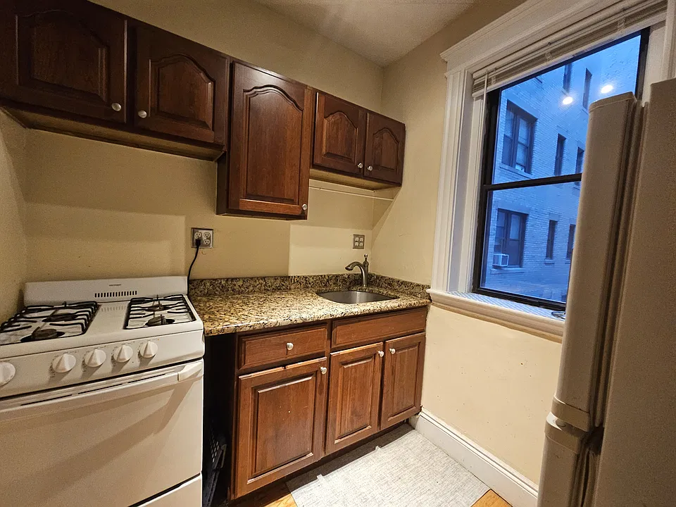 15 Park Dr #5B
