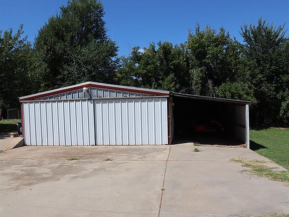 3rd image of 7237 Driftwood Dr
