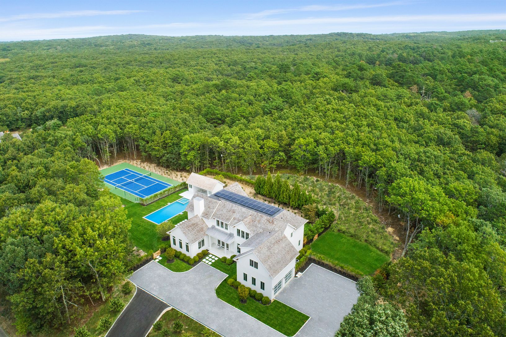  Privacy, Backing to 100 acres of reserve
