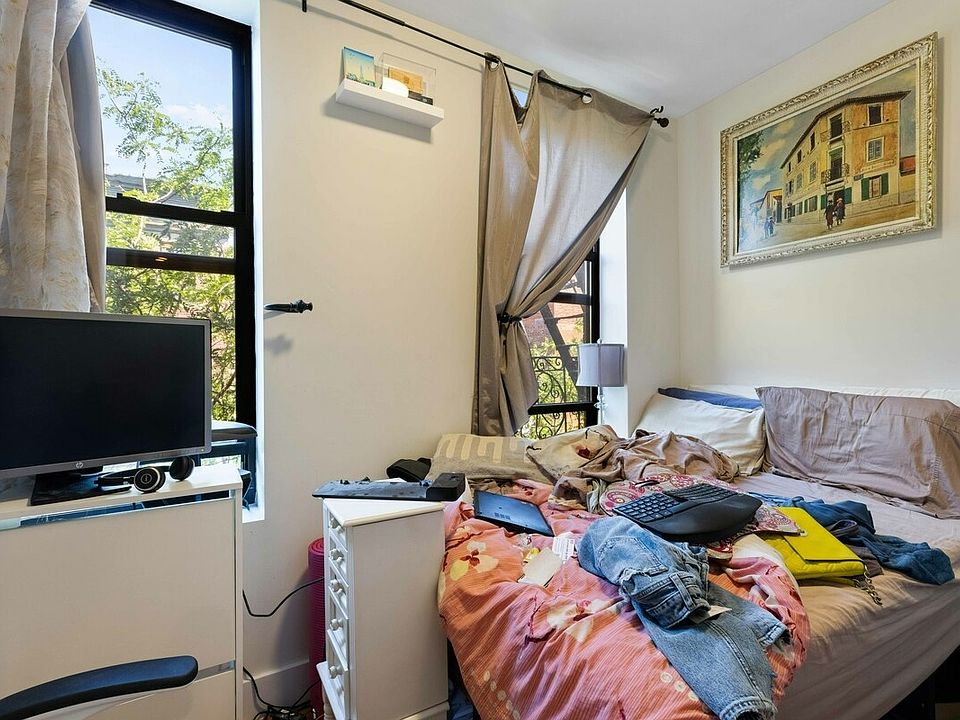 1st image of 233 Elizabeth St #19