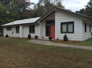 535 Perkins Rd, Puryear, TN 38251