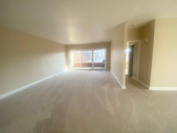 3rd image of 3885 Brookside Ln