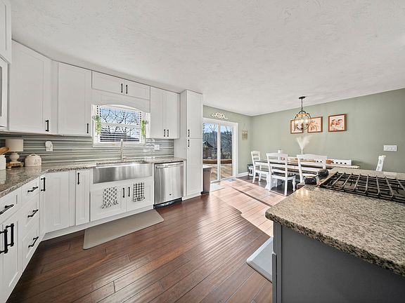 3rd image of 312 W Woodmont Dr #Ww