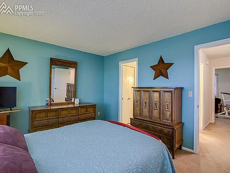 5517 Mansfield Ct — Photo 6
