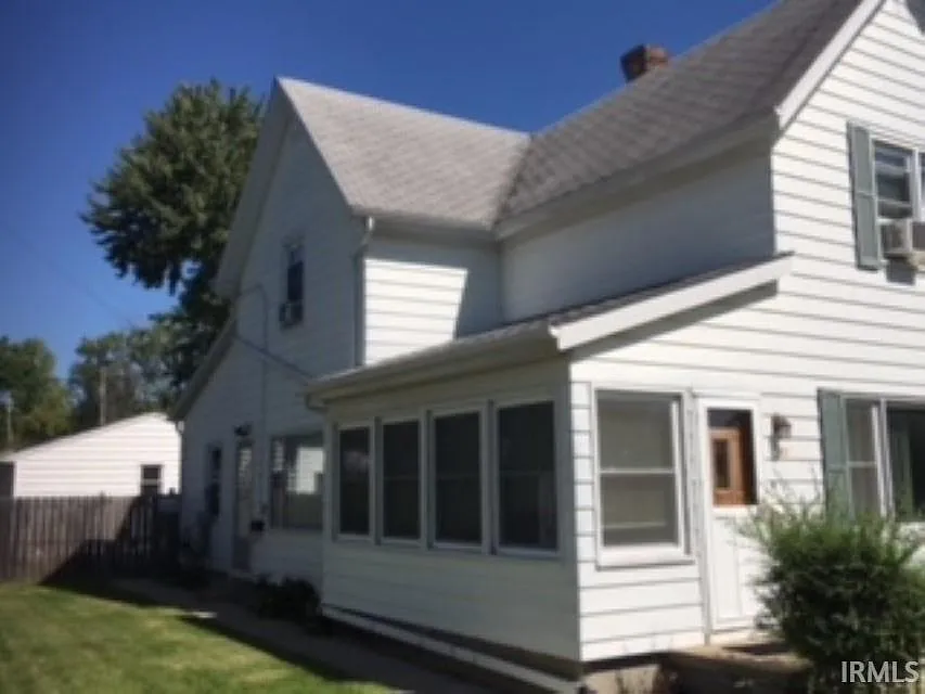 2 bed, 1.0 bath, 600 sqft, $840 — Photo 2