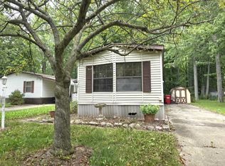 328 Ashwood Ave #328, Elyria, OH 44035