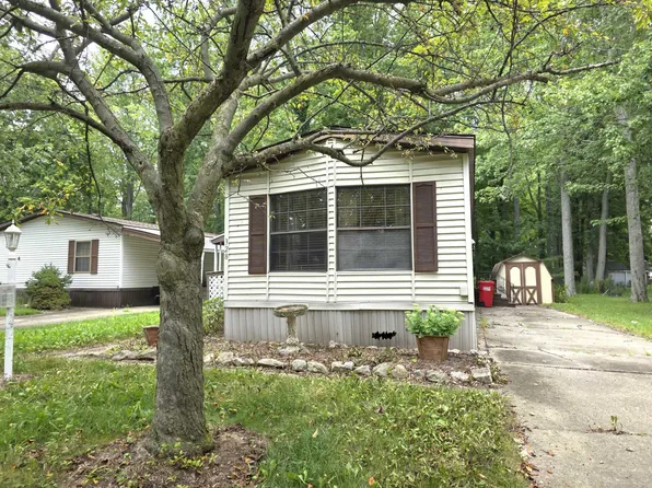 328 Ashwood Ave #328, Elyria, OH 44035