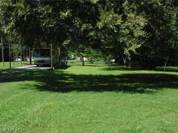 111 N Greenwood St, Charleston, AR 72933