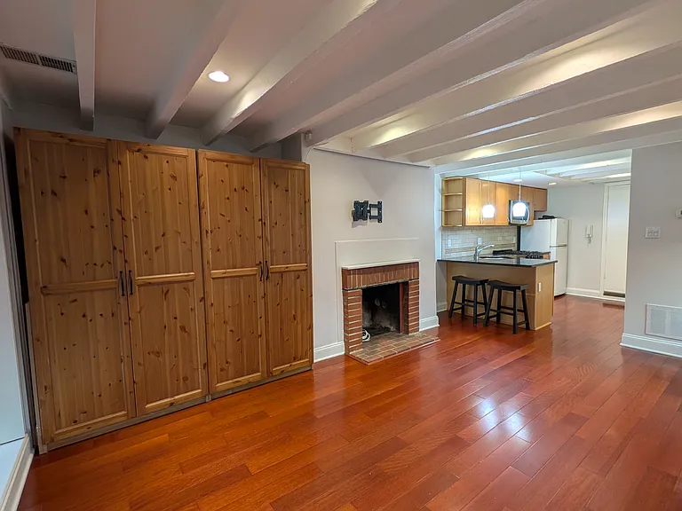 1021 Clinton St #5 — Photo 21