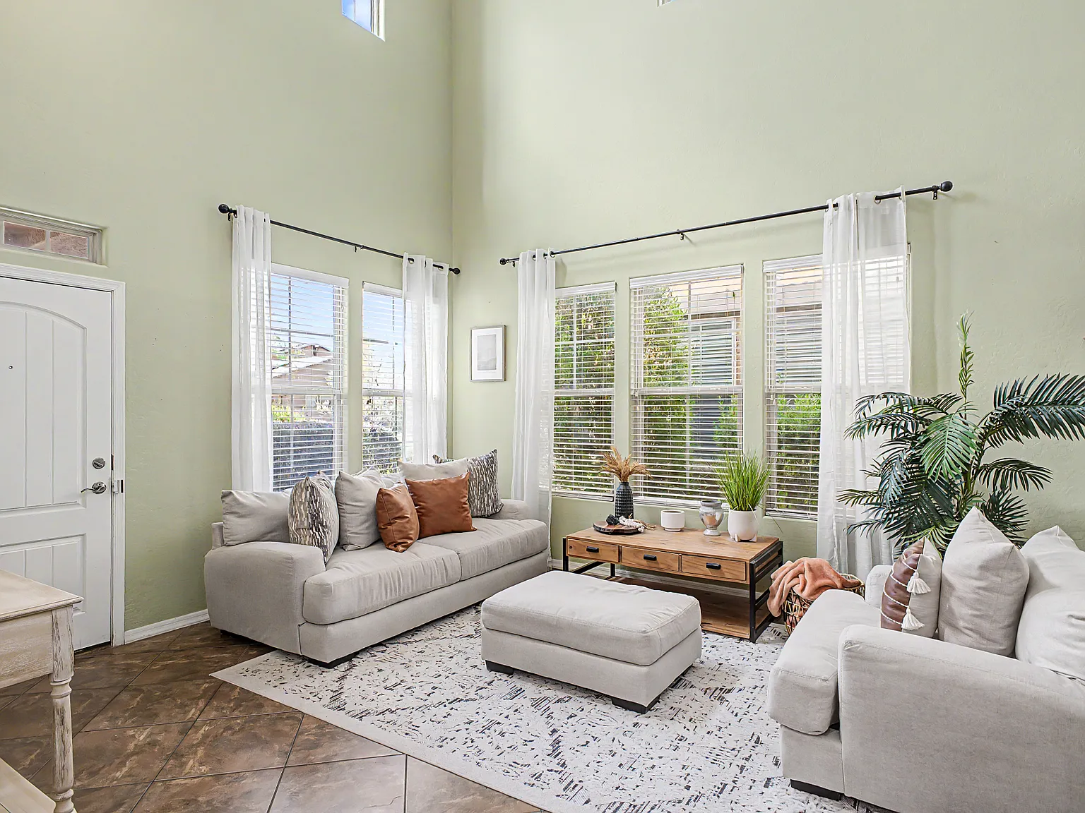 W Chaparosa Way, Peoria — Photo 3
