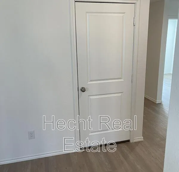 2906 Green Finch — Photo 25