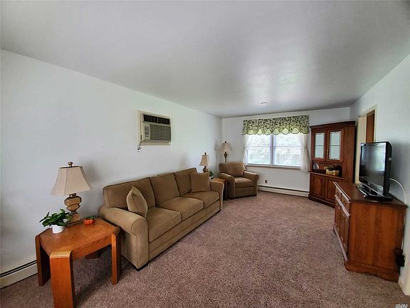 5th image of 1 Tucker Ln