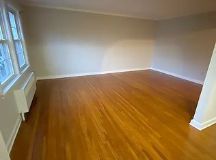 (Undisclosed Address), Millburn, NJ 07041
