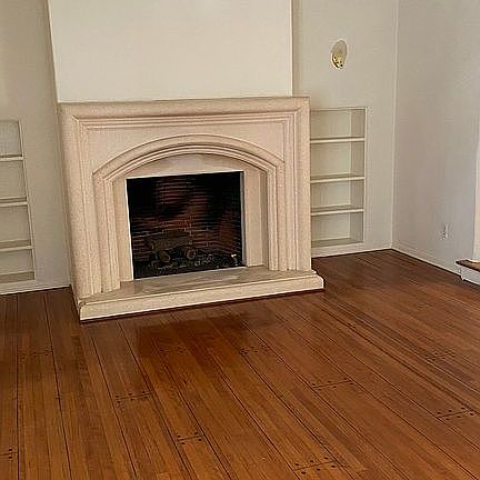 3rd image of 428 N Orange Dr #204