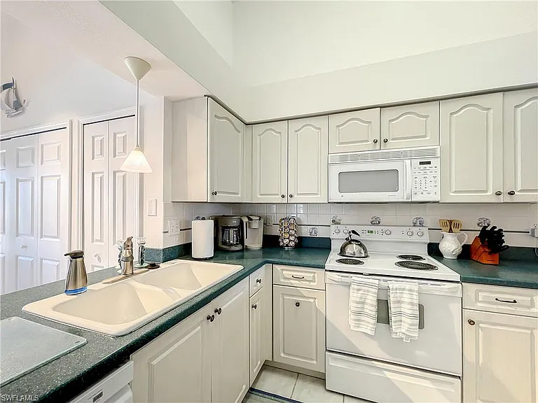 470 Bermuda Cove Way #2-303 — Photo 46