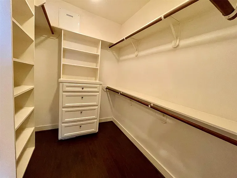 954 Patterson St — Photo 20