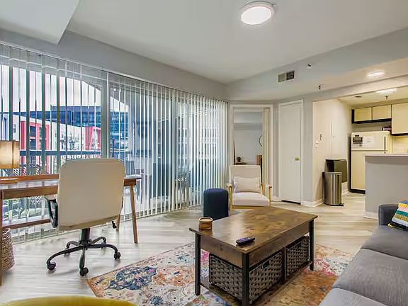 3rd image of 900 19th Ave S APT 405