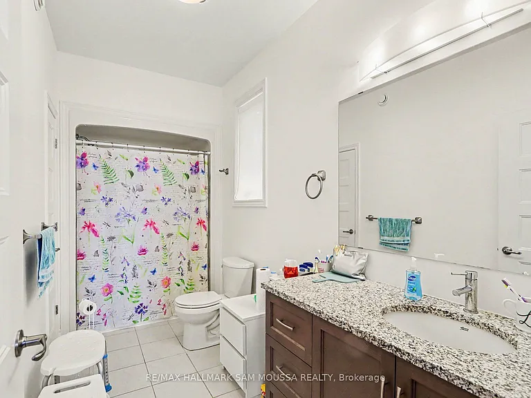 656 Bracewell St — Photo 21