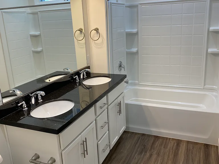8th & Row Townhomes — Photo 15