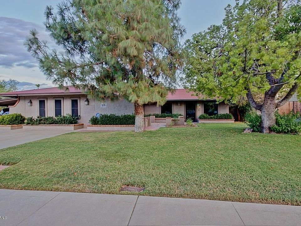 1st image of 2941 E Willow Ave