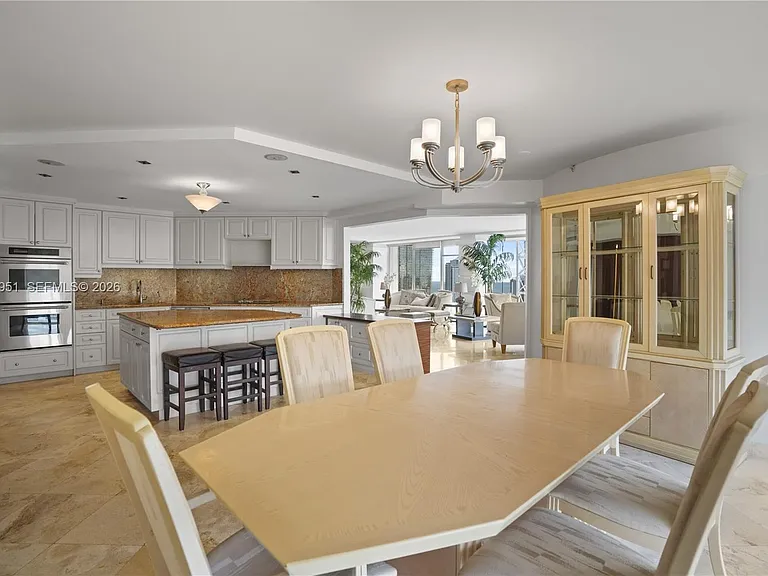 19355 Turnberry Way #25GR — Photo 28