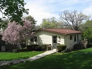 412 Briody St photo 1