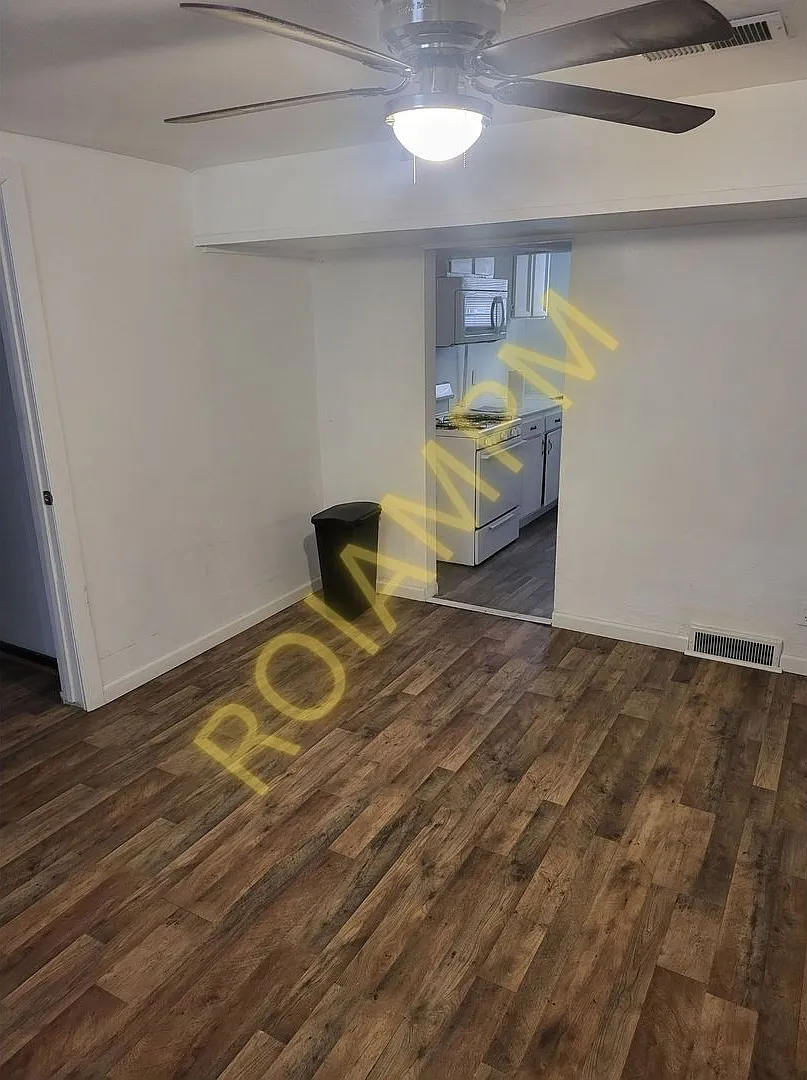 247 Idaho Street East — Photo 1