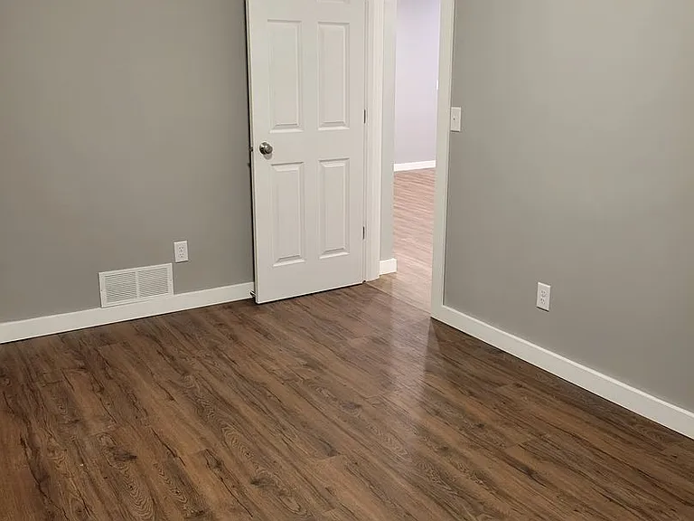 220 Church St — Photo 23
